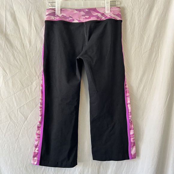 Vintage Y2k Low Rise Bebe Capris Pants 6 Mcbling Trashy Pink Capri Camo - Picture 2 of 9